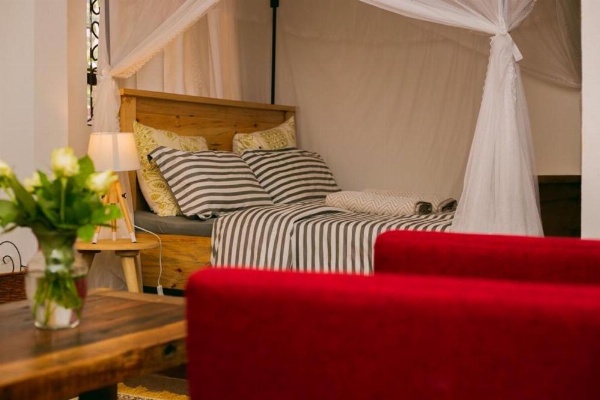 Mambo Hideaway image 9